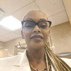 Meet your Posher, Chaka